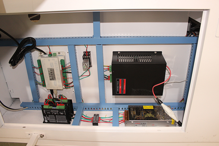 MAQUINA DE CORTE Y GRABADO LÁSER CNC 900X600MM RECI W2 100W - Imagen 22