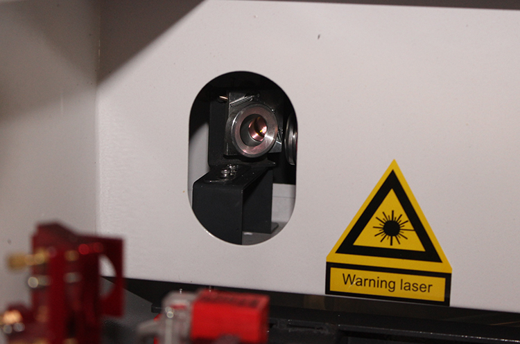 MAQUINA DE CORTE Y GRABADO LÁSER CNC 900X600MM RECI W2 100W - Imagen 24