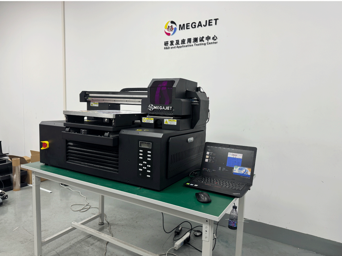 PLOTTER CAMA PLANA UV MEGAJET DE 40X60CMS CON 2 CABEZALES i1600 CMYK + W + V - Imagen 6